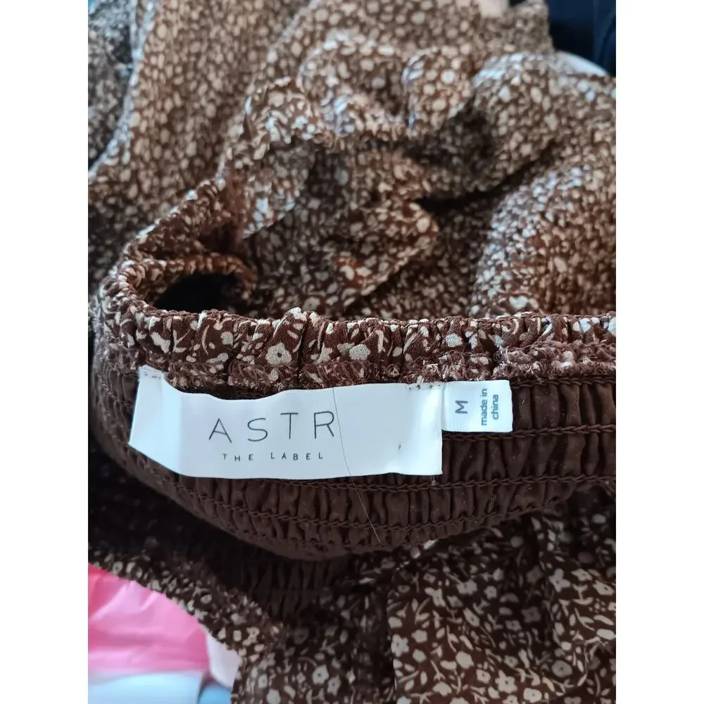 Astr the label Floral Ruffle Long Sleeve Smocked Crop Top in Brown Ditsy Medium